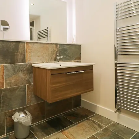 Tarn End 12 Holiday home *